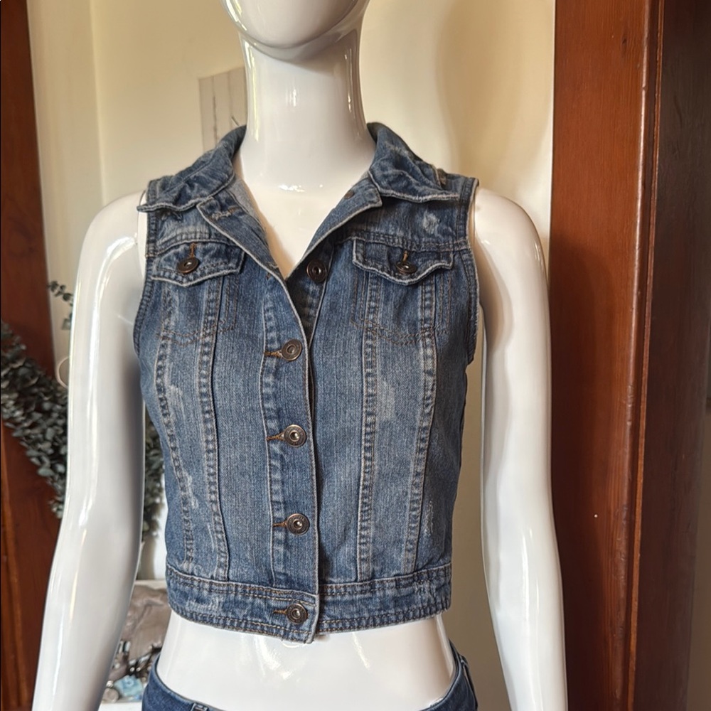 Eightytwo size XS Blue Denim Sleeveless Vest